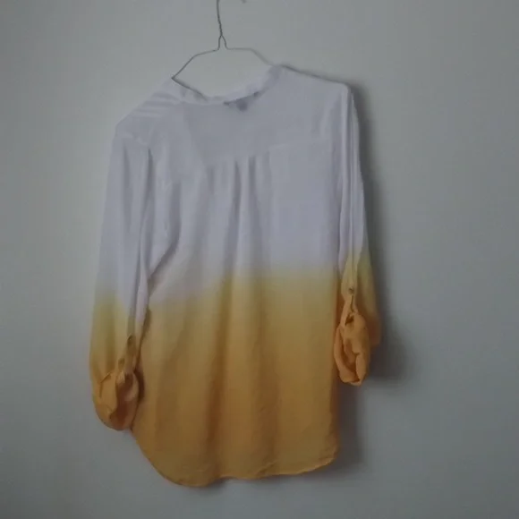 Women's dress shirt size Large, Zac & Rachel brand, yellow,white,orange color - Picture 3 of 3